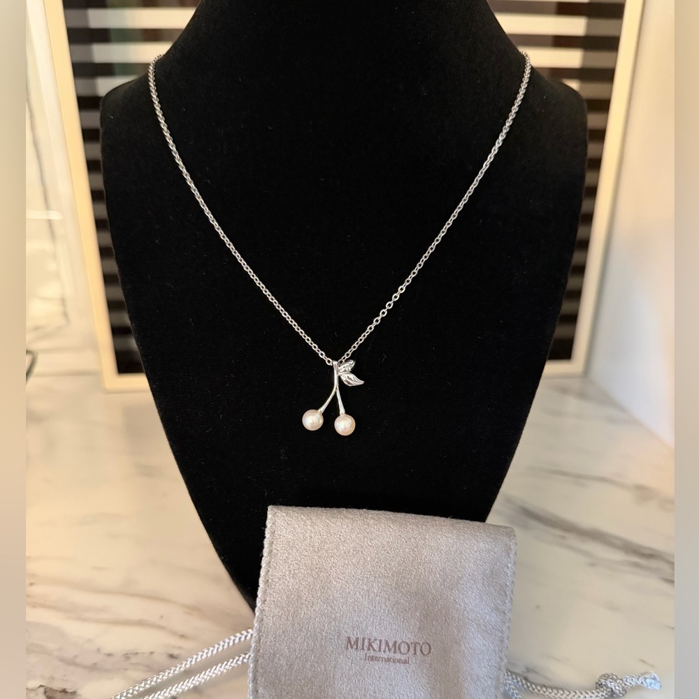 Vintage Mikimoto Akoya Pearl Cherry Sterling Silver Necklace 23” Rare